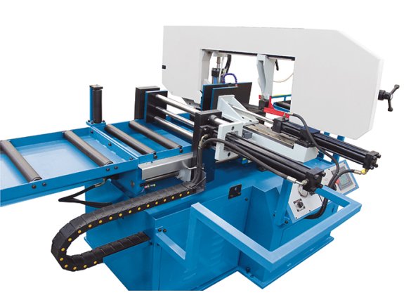 Feed and workpiece clamping via powerful hydraulic vises