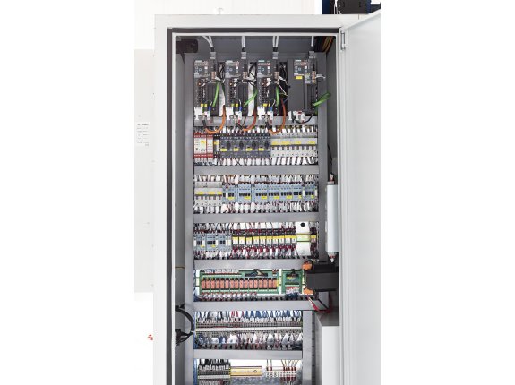 Electrical control cabinet with components from well-known producers